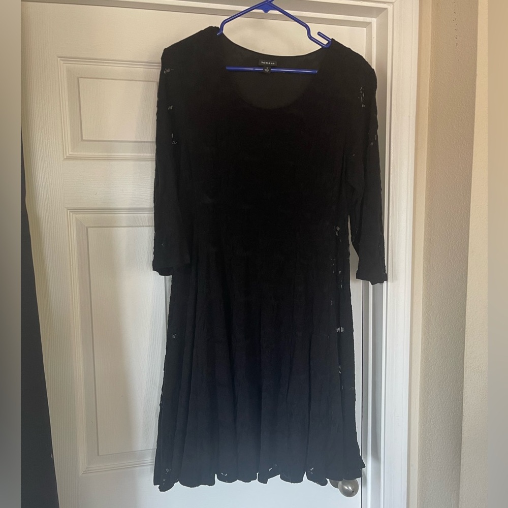 Torrid 3/4 sleeve black dress